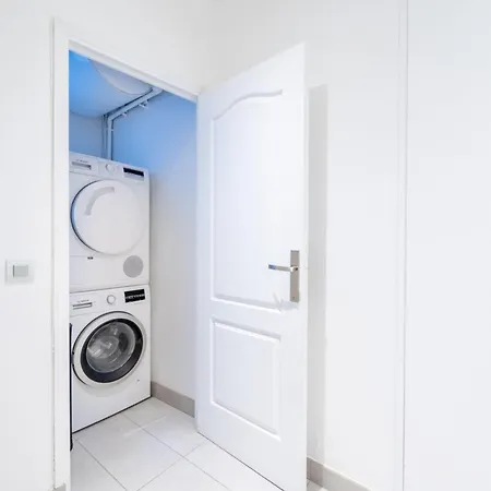 Apartment Charming 1bd Apartmentguy Moquet *