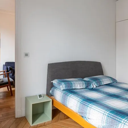 Charming 1bd Apartmentguy Moquet Apartment *